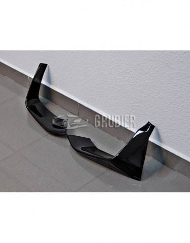 - CARBON FORKOFANGERLÆBE - BMW F82 / F83 M4 - "M-Performance Look Spats / 2-Parted" (Carbon)
