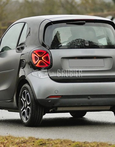 - TAIL LIGHTS - Smart ForTwo / ForFour 453 - "Dynamic Start-up Display"