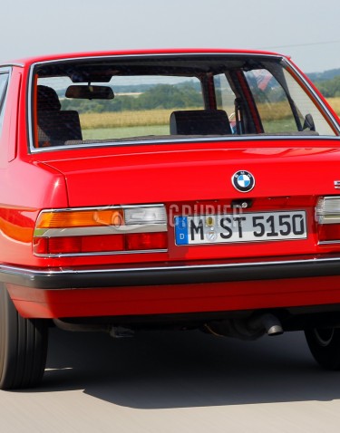- DOORS - BMW 5-Serie E28 - "GT MotorSport / 4pcs / Lightweight Edition"