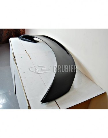 - REAR SPOILER - Ford Mustang MK6 - "GT Carbon / Real Carbon"